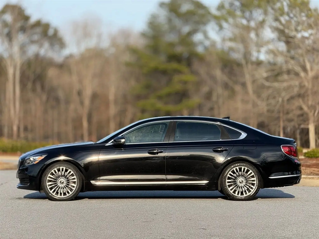 2020 Kia K900Luxury