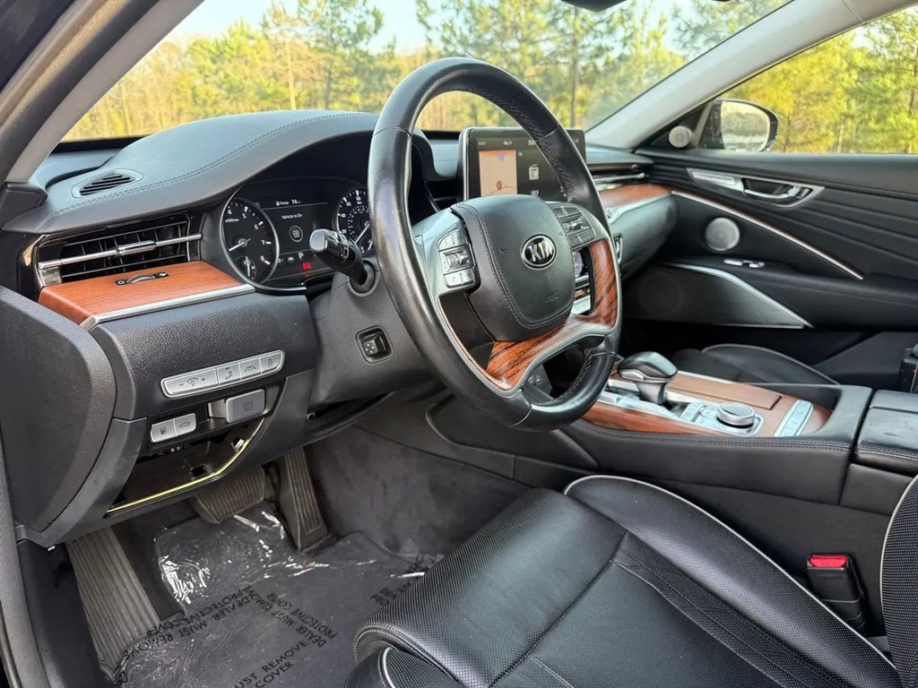 2020 Kia K900Luxury