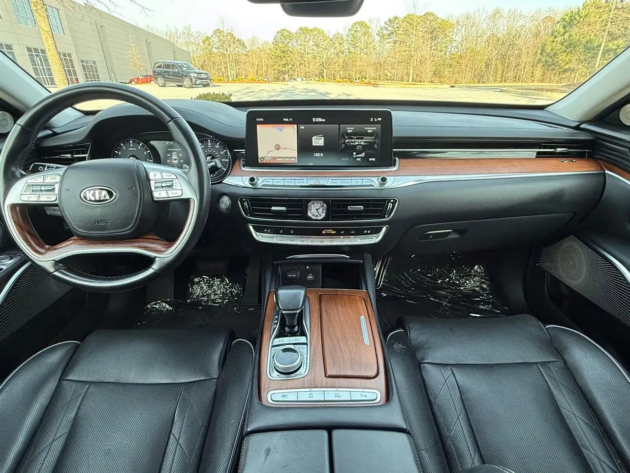 2020 Kia K900Luxury