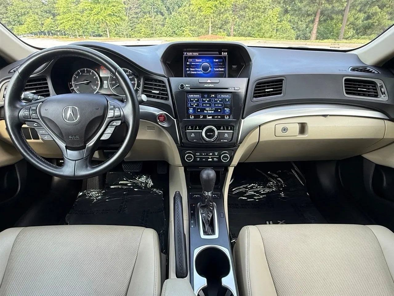 2017 Acura ILXPremium Package